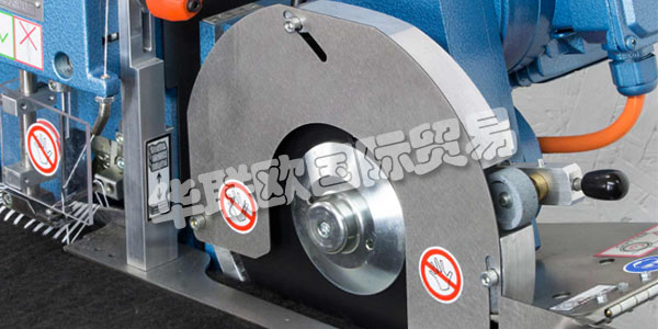 德國(guó)DOHLE主要產(chǎn)品：DOHLE縫紉機(jī)、包縫機(jī)、鏈?zhǔn)娇p紉機(jī)、立式縫紉機(jī)等。DOHLE GMBH&Co. KG的亞琛自1870年與高素質(zhì)的員工的專家為您的貨物在紡織品和地毯行業(yè)加盟的廣泛基礎(chǔ)的基礎(chǔ)。