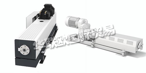 德國REIFENHAUSER主要產(chǎn)品：REIFENHAUSER擠出機(jī)、螺桿擠出機(jī)等。REIFENHAUSER成立于100多年前，當(dāng)時(shí)是一個(gè)鐵匠鋪。65年來，該公司一直專注于塑料擠出設(shè)備的開發(fā)和生產(chǎn)。