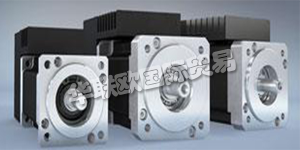 德國(guó)BAUMULLER主要產(chǎn)品：BAUMULLER電機(jī)、驅(qū)動(dòng)器等。BAUMULLER總部位于紐倫堡，是電力驅(qū)動(dòng)和自動(dòng)化系統(tǒng)的領(lǐng)先制造商。在德國(guó)，捷克共和國(guó)，斯洛文尼亞和中國(guó)的六個(gè)生產(chǎn)基地以及全球40多個(gè)分支機(jī)構(gòu)中，約有1,950名員工致力于機(jī)械工程和電子移動(dòng)的智能系統(tǒng)解決方案。