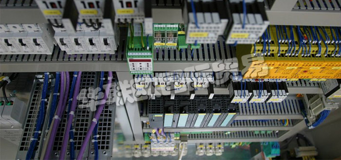 德國JAGER ELEKTROTECHNIK公司主要供應(yīng)：德國JAGER ELEKTROTECHNIK開關(guān)柜,JAGER ELEKTROTECHNIK電源，控制柜，低壓開關(guān)柜，磁鐵電源，高壓電源等產(chǎn)品。