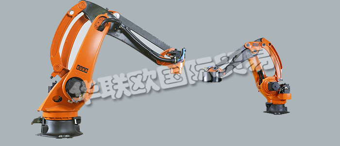 KR 40PA是KUKA公司最小巧、最輕盈的貨盤碼垛機器人。這款專為貨盤碼垛設計的工業(yè)機器人將幫助您獲得最快的速度和最高的精確性,歐標托盤碼垛的完美選擇。KR 40PA能夠在創(chuàng)紀錄的時間內(nèi)完成貨品的包裝和發(fā)配。只需要很小的空間，這款機器人便可以對重達40kg的產(chǎn)品進行碼垛并達到1.8米的凈堆垛高度。而較低的自重則顯著縮短了其周期時間。KR 40PA專為貨盤碼垛任務進行了改進。它以每分鐘56次循環(huán)的速度作業(yè)，同時還能確保絕對的精準。KR 40PA擁有纖細的底座和很小的占地面積，因此其干擾輪廓也非常小。內(nèi)置電源則為機器人節(jié)省了額外的空間。