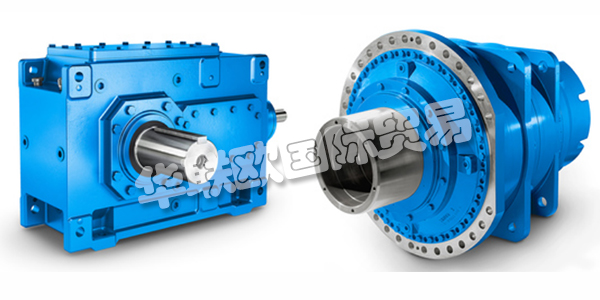 FLENDER斜齒輪減速機(jī)是世界上使用最廣泛的工業(yè)齒輪箱。它涵蓋了從多方面的通用齒輪箱產(chǎn)品組合到特定應(yīng)用的齒輪箱和特定于客戶的解決方案。FLENDER可以為客戶提供斜齒輪減速機(jī)系列中最適用于應(yīng)用的解決方案，從而滿足了工業(yè)和原材料提取中眾多應(yīng)用中幾乎所有與驅(qū)動(dòng)相關(guān)的需求。下文為您介紹FLENDER齒輪箱。
